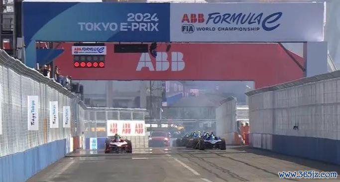 FE东京站R05：冈特尔夺冠 罗兰德丹尼斯登台