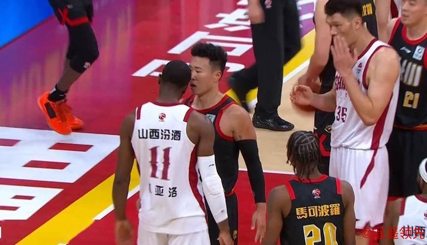 亚洛狂砍31分被喷刷子，贺希宁赛后的霸气发言，饺子蘸陈醋嘲讽值拉满